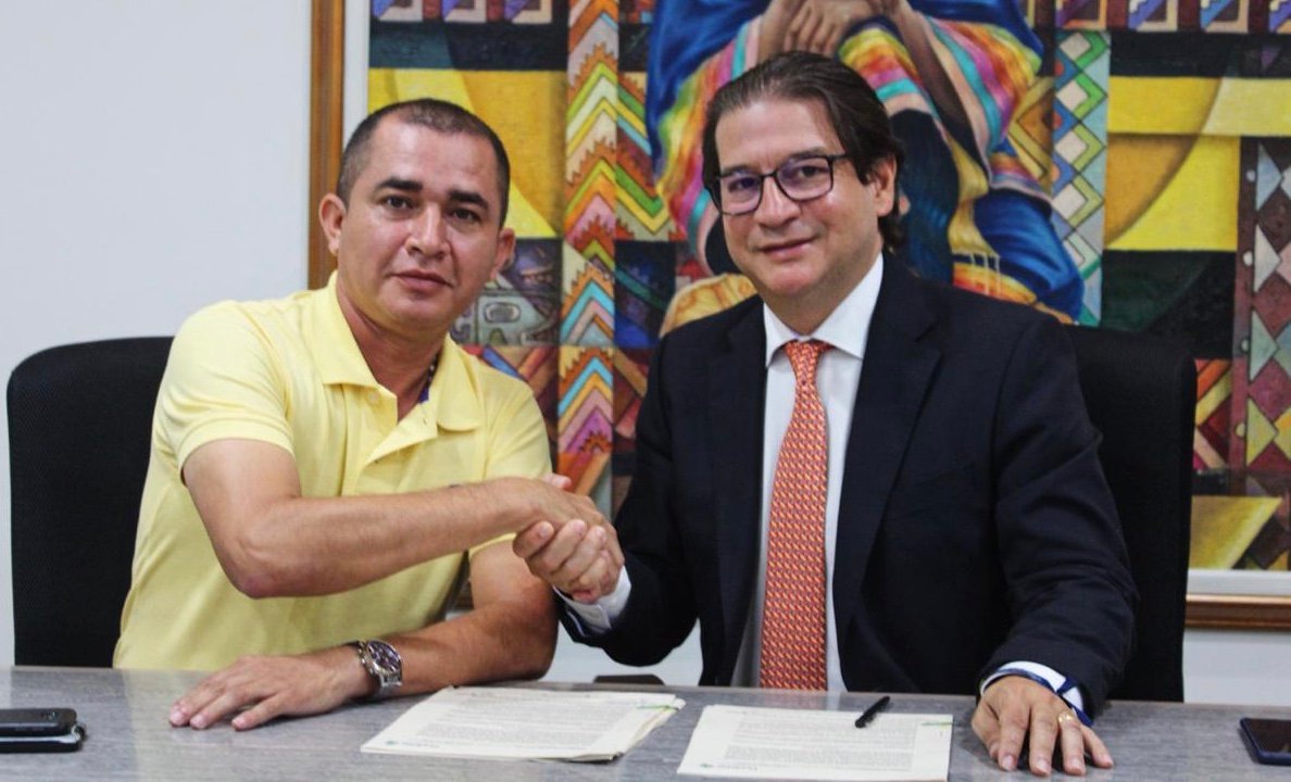 Jhonivar Cumbe, alcalde del Municipio de Miraflores y Rodolfo Zea, presidente de Findeter