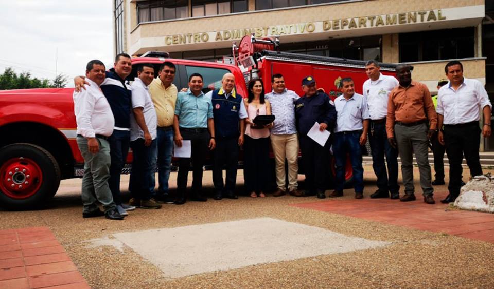 Entrega oficial de la máquina contra incendios forestales - Foto/ Asamblea del Guaviare.