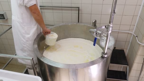 Indulácteos Guaviare responde a cuestionamientos de producción de queso