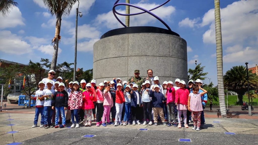 36 niños y niñas del Guaviare cumplieron el sueño de conocer la capital de Colombia