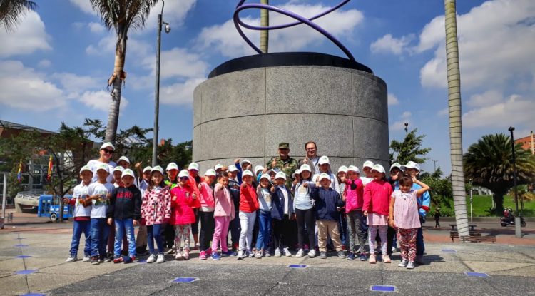 36 niños y niñas del Guaviare cumplieron el sueño de conocer la capital de Colombia