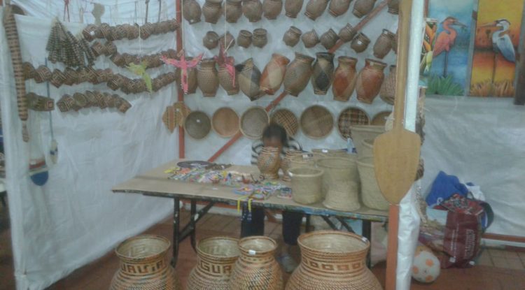 Concluyó la Feria Departamental de la Artesanía Indígena Urutú
