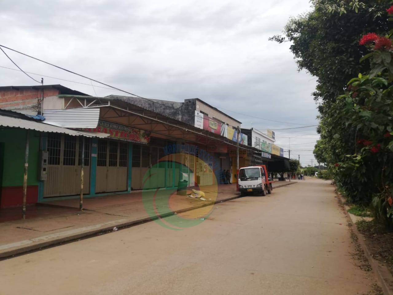 Granada de fragmentación abandonada en zona comercial de San José del Guaviare.