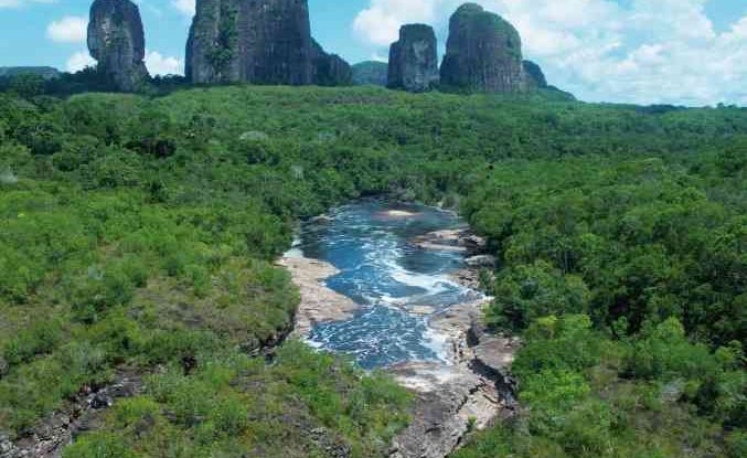 Parque Chiribiquete y Reserva Nukak: 30 años de conservación y protección