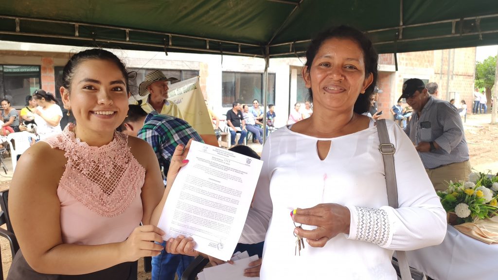 87 familias recibieron sus viviendas del proyecto de urbanización Villa Andrea