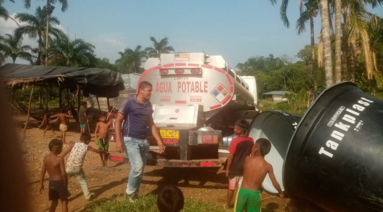 Por temporada de verano, Empoaguas lleva agua potable a asentamiento Nukak