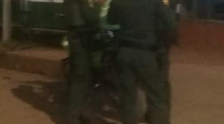 Policías en Guaviare imponen comparendos a dos auxiliares de enfermería