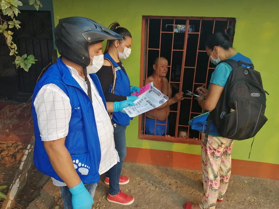 Gobernación del Guaviare inició entrega de manillas pico y placa por la vida