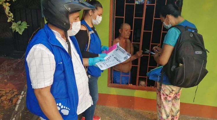 Gobernación del Guaviare inició entrega de manillas pico y placa por la vida