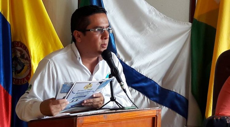 Fernando Santamaría, exgerente de Energuaviare se defiende de señalamientos
