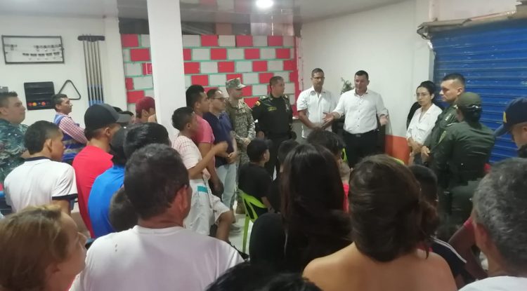Alcalde Ramón Guevara se reunió con habitantes del asentamiento Arazá