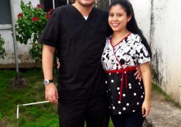 Habla Paola Cruz, esposa de médico que falleció por el Covid-19