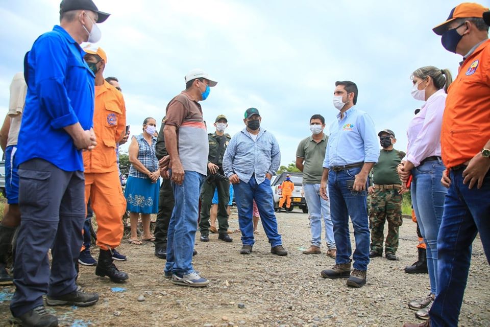 Gobernador del Meta y Alcaldesa dialogaron con los habitantes de Puerto Limón.