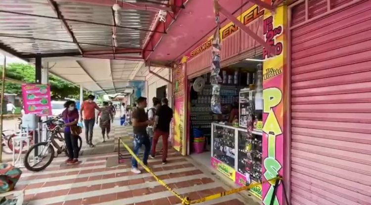 Comerciantes de ropa y cacharrería reiniciaron labores en San José del Guaviare