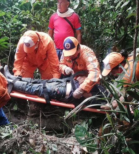 Defensa Civil Colombiana rescató a un adulto mayor en El Retorno, Guaviare