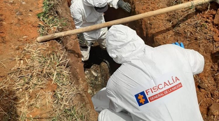 Fiscalía exhumó tres cuerpos en Mapiripán, Meta