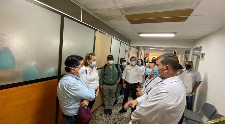 Ministro de Salud, Fernando Ruiz, recorrió el Hospital San José del Guaviare