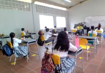 Maestros del Guaviare retoman actividades después de un cese de 24 horas