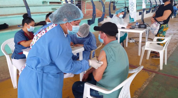 47% de la población guaviarense tiene el esquema completo de vacunación Covid-19