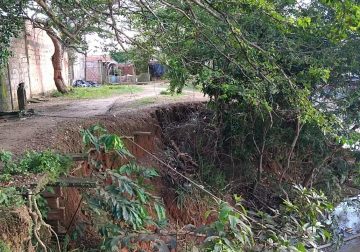 Río Guaviare ha socavado más de 100 metros en el barrio El Centro