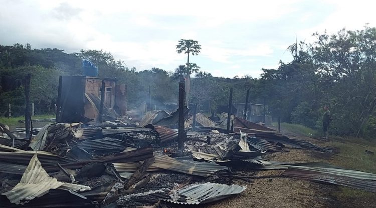 Corto circuito habría provocado incendio en vivienda en vereda Bocas del Guayabero