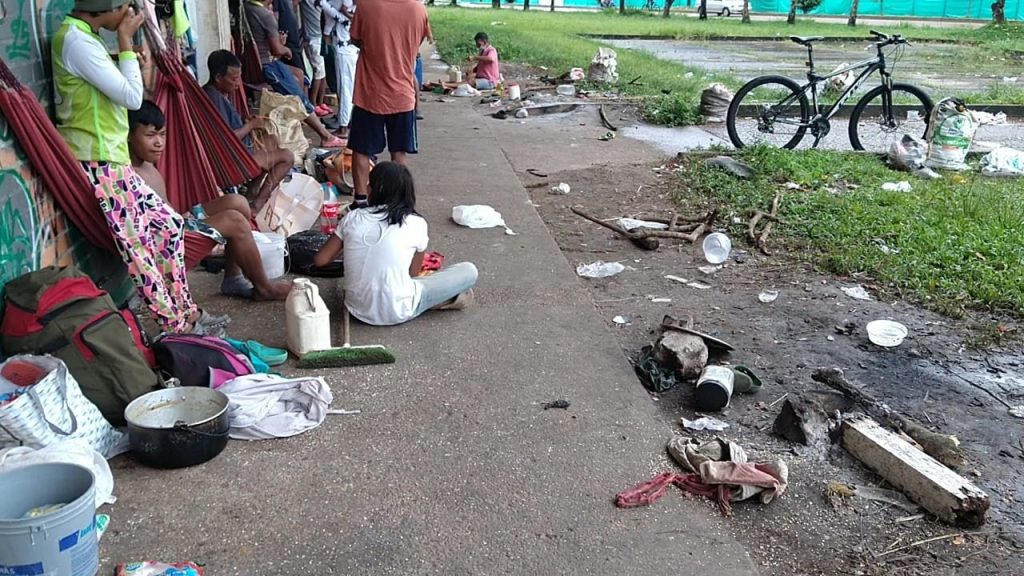 Total abandono por entes de salud a familias Nukak en Caño Mosco, Guaviare