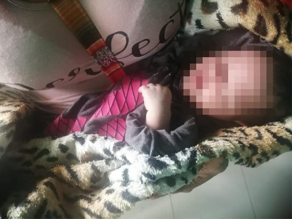 Mujer que encontró bebé abandonado le puso de nombre Moisés