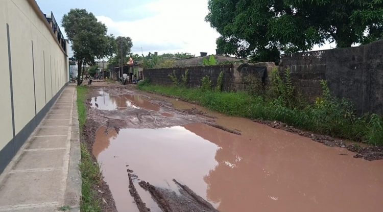 Carrera 19f entre calle 20 y 21, una vía intransitable en San José del Guaviare
