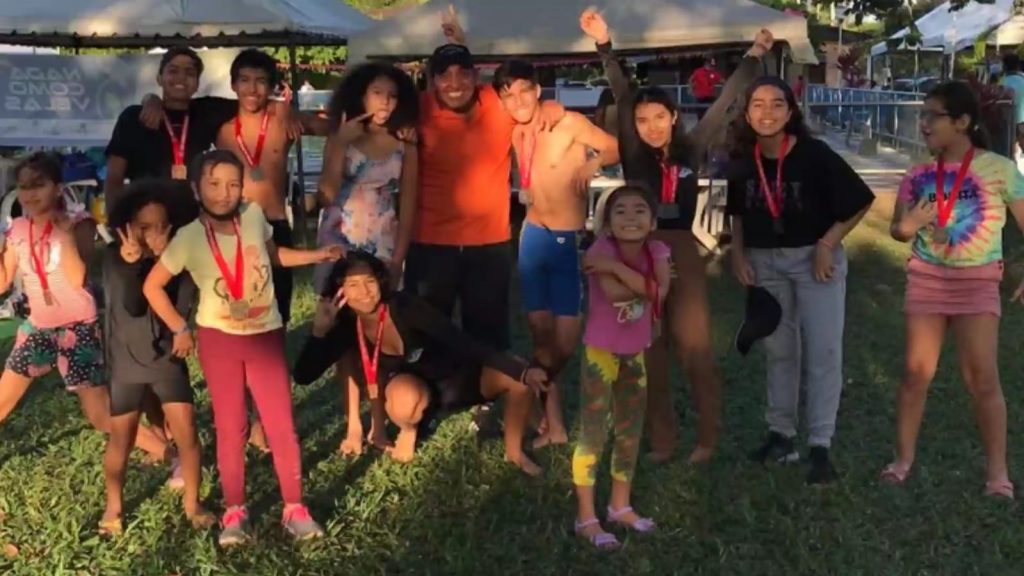 23 medallas logra equipo de natación Club Delfines del Guaviare