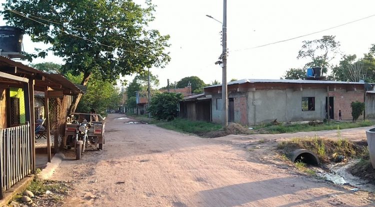 Mujer relata robo a su vivienda en el asentamiento Arazá