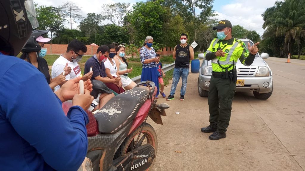 Policía Guaviare continúa campaña de sensibilización a motociclistas