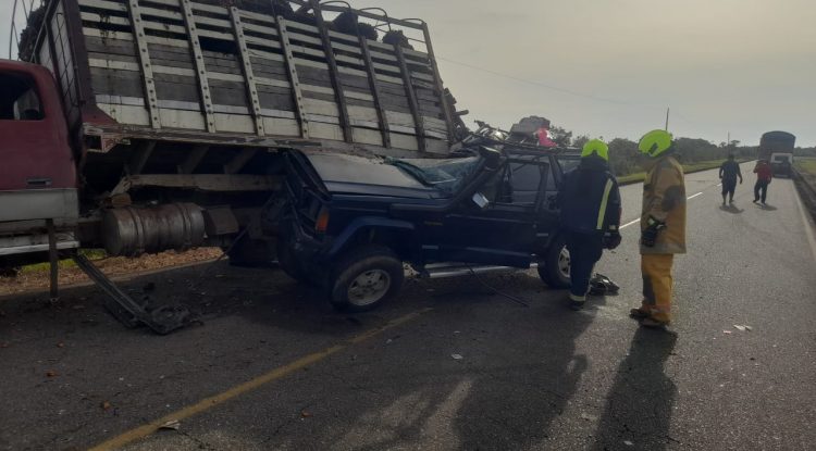 Una mujer perdió la vida en accidente de tránsito en vía nacional