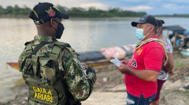 Gaula Militar adelanta en el Guaviare pedagogía contra secuestro, hurto y extorsión