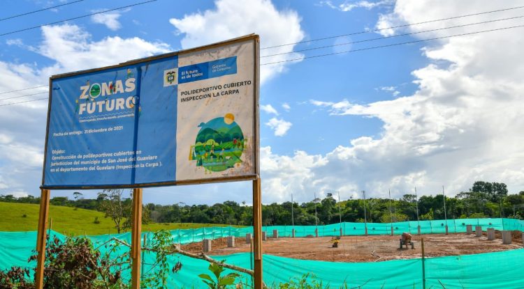 En La Carpa avanza obra del polideportivo que se construye con recursos de Zonas Futuro