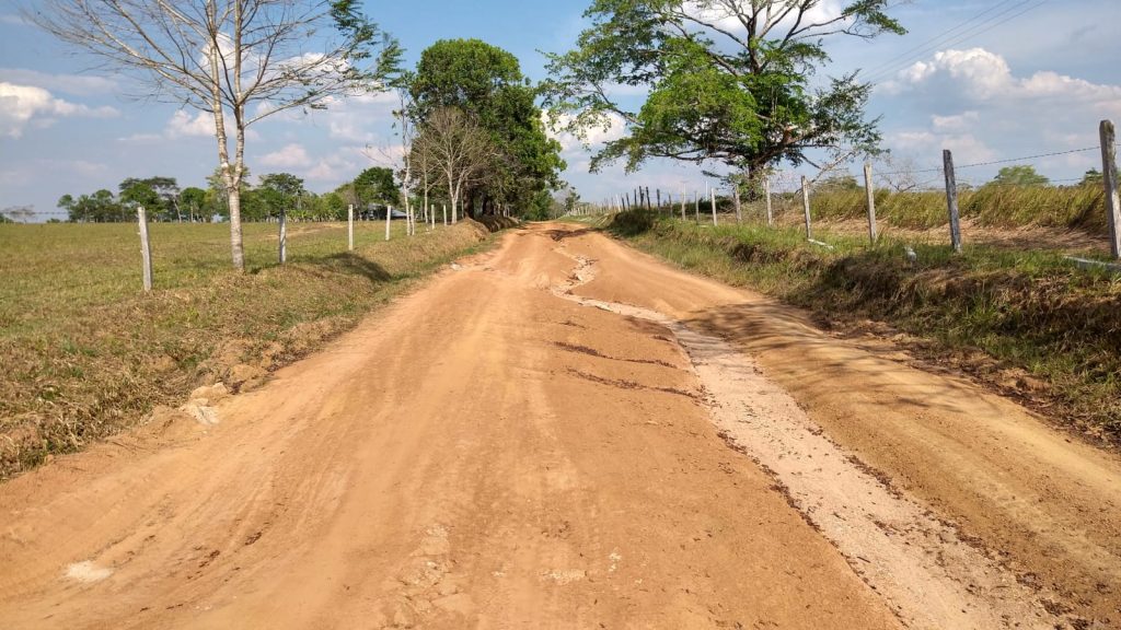 Por más de 8 años vía de la vereda San Cristobal ha estado abandonada