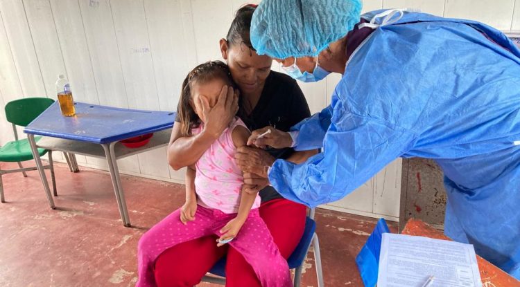 Misión médica atendió centros educativos de Mocuare y Corocoro