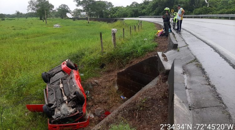 Distracción con celular habría sido la causa de accidente de tránsito