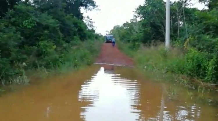 Desbordamiento de Caño Dorado afecta movilidad a La Carpa, Guaviare