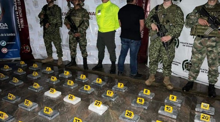 Una persona capturada y 80 kilos de cocaína incautada