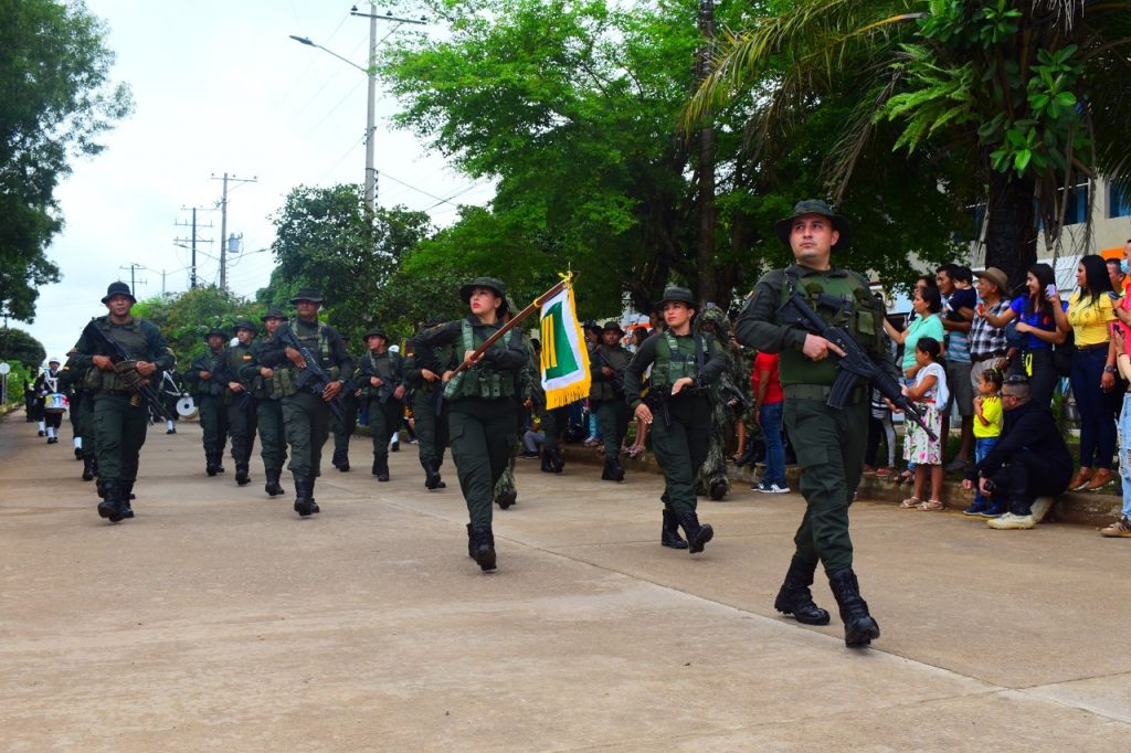 Policía Guaviare agradece a ciudadanos por acompañamiento a desfile de 20 de julio