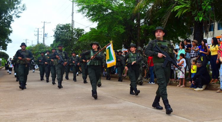 Policía Guaviare agradece a ciudadanos por acompañamiento a desfile de 20 de julio