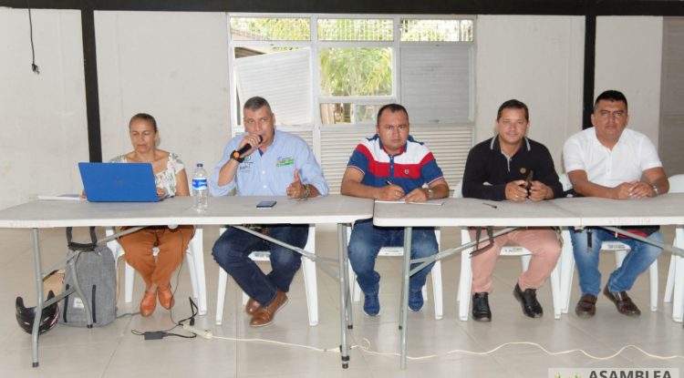 Hoy Mesa Pública Social de Turismo en la Asamblea del Guaviare