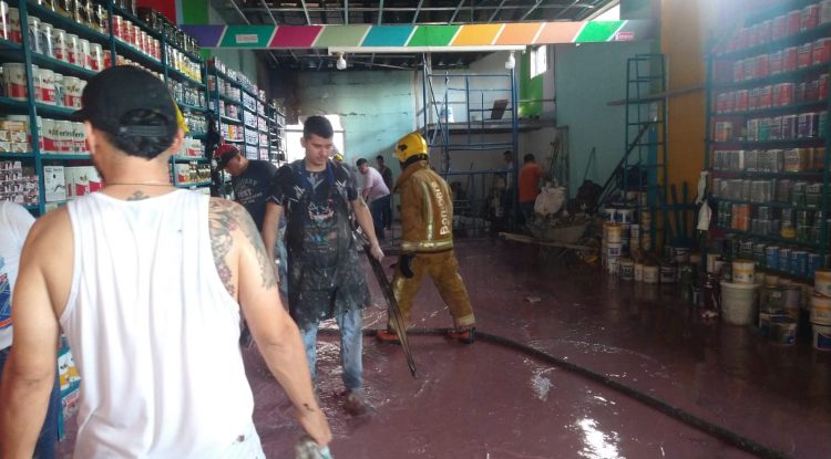 15 unidades de bomberos atendieron incendio en San José del Guaviare