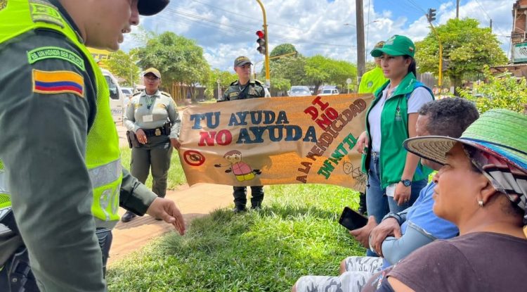 Policía Guaviare inicia campaña para no dar dinero a menores indígenas