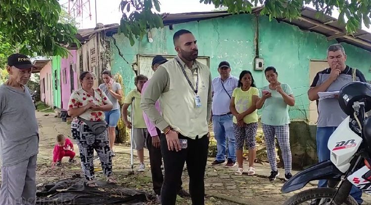 Procurador regional Guaviare visitó la obra del enrocado en el barrio 20 de Julio