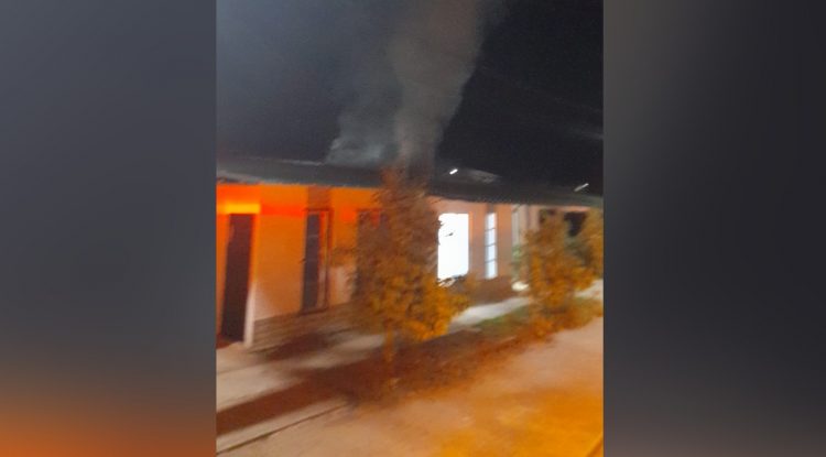 Incendio en una vivienda en el barrio Reservas de La Paz