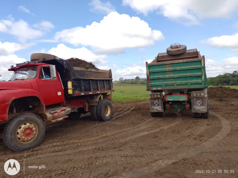 Secretario de Obras atiende peticiones de volqueteros del Guaviare