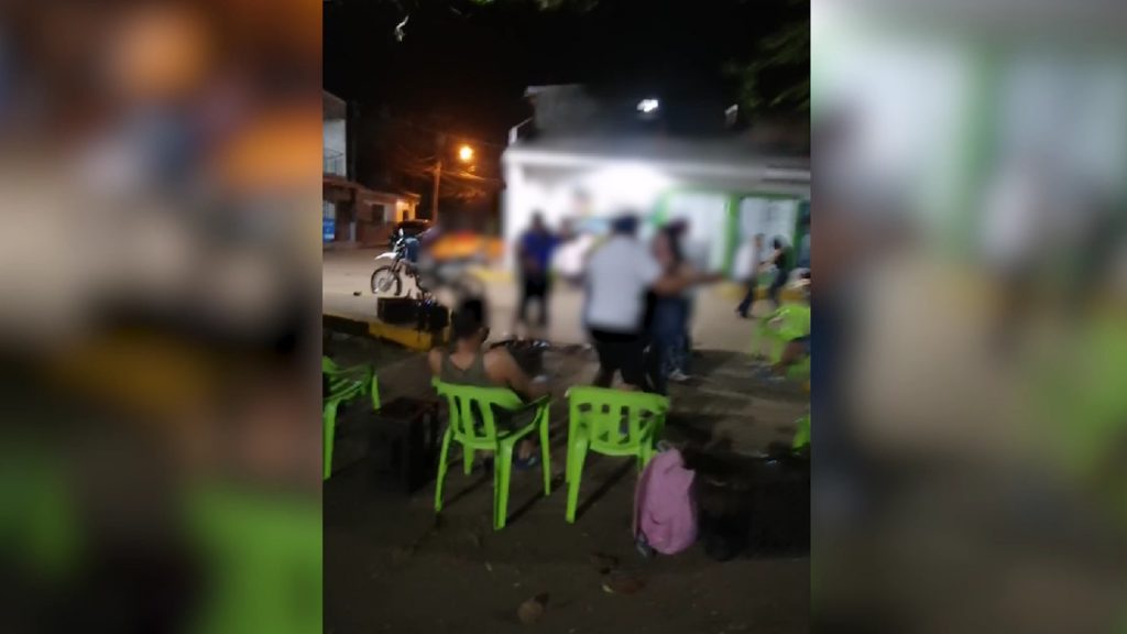 Policía Guaviare impuso comparendos por fiesta en vía pública