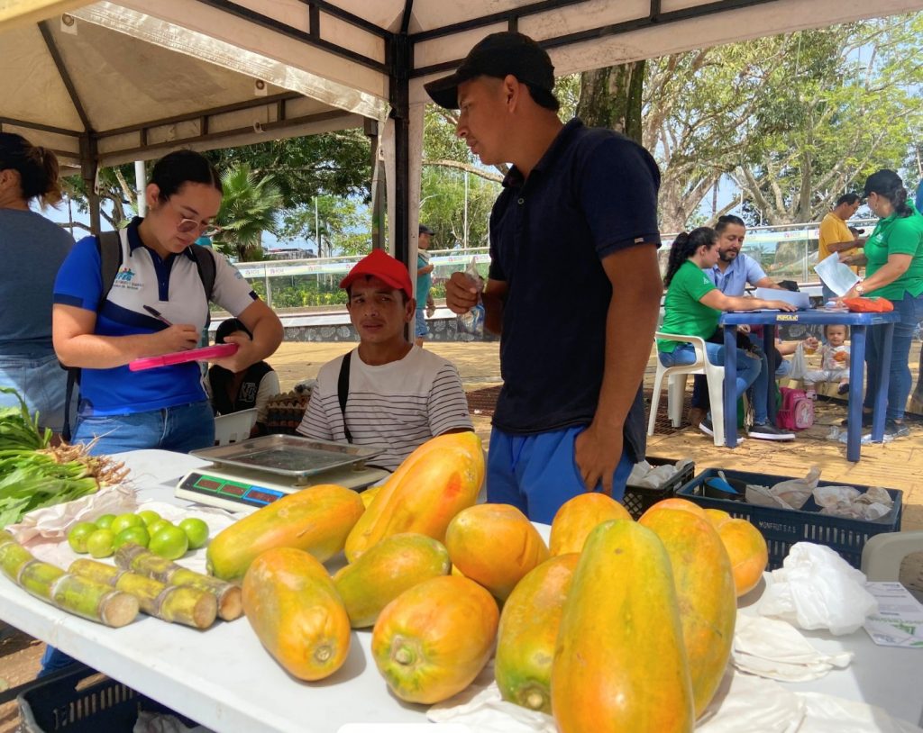 $26 millones en ventas en Tercer Mercado Campesino