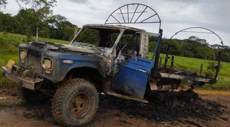 Policía investiga incineración de un vehículo en El Retorno, Guaviare